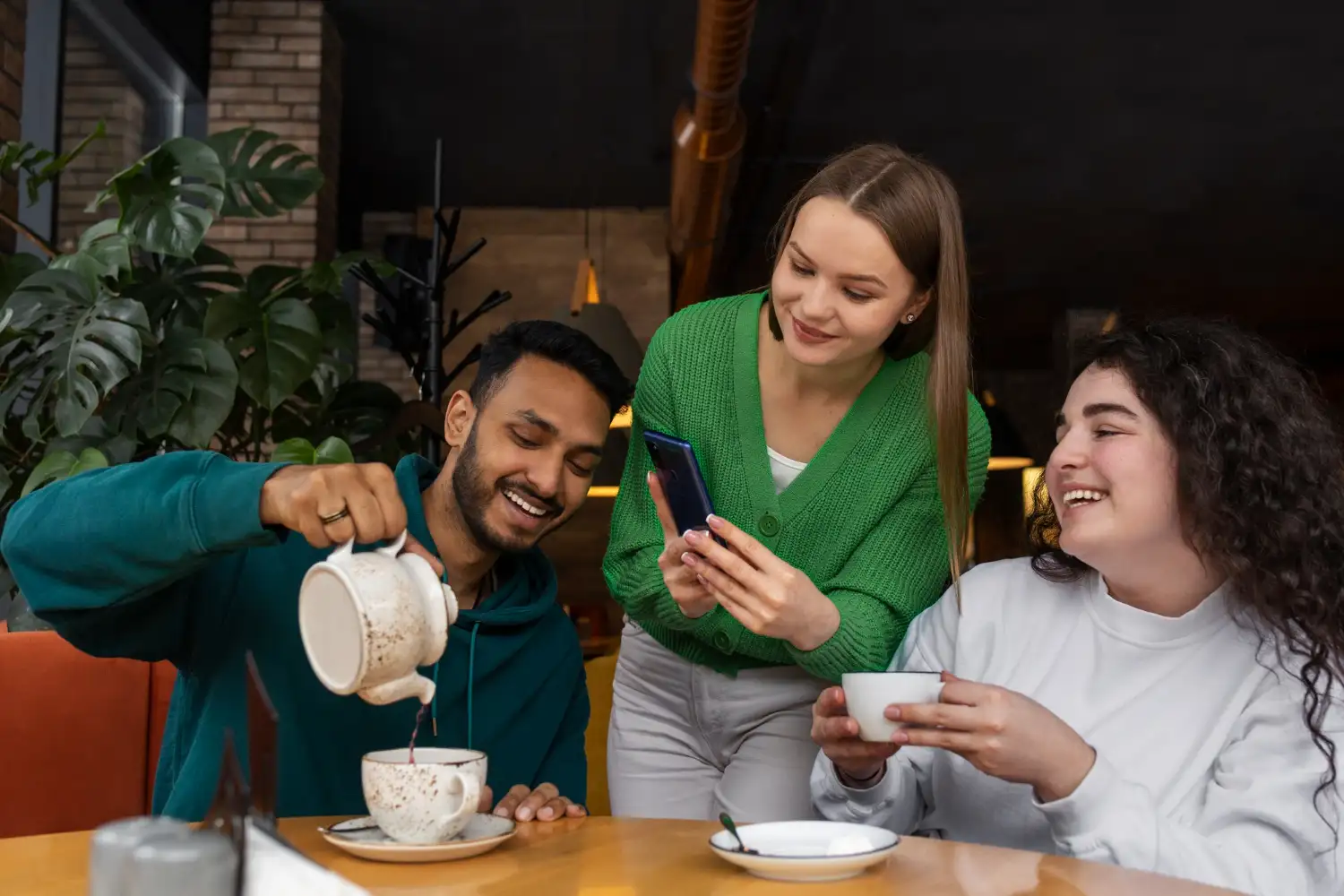 How to Set Up a Tea Shop From Scratch