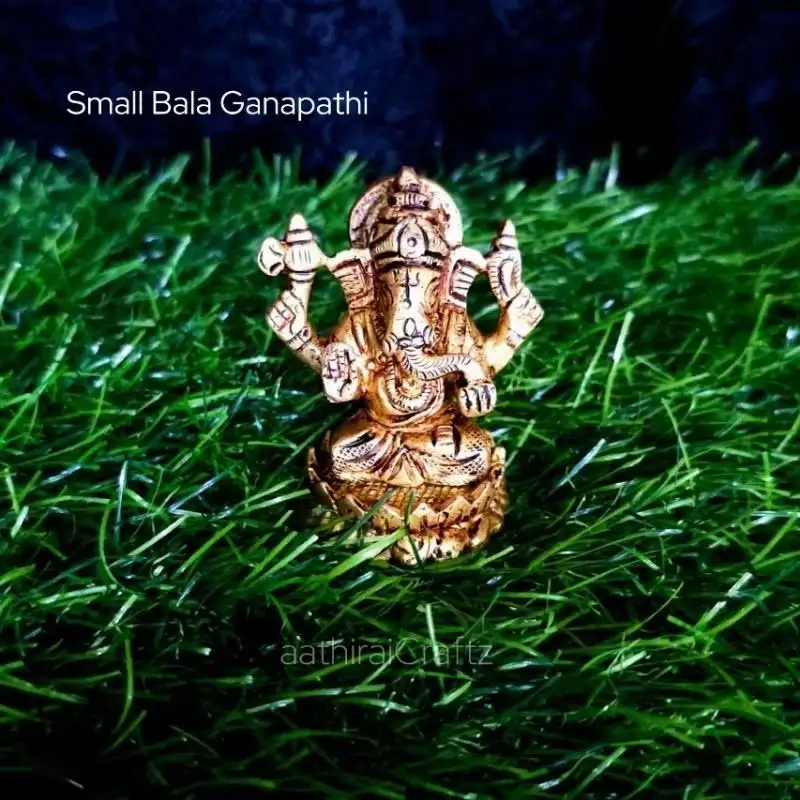 Small Bala Ganapathi / Ganapathy Brass Antique - secondary