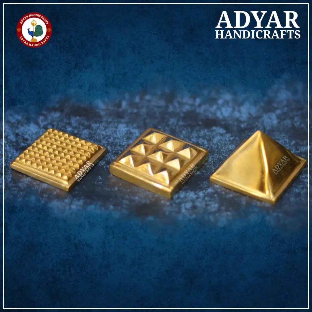 Vastu Brass Pyramid  No.1 hover