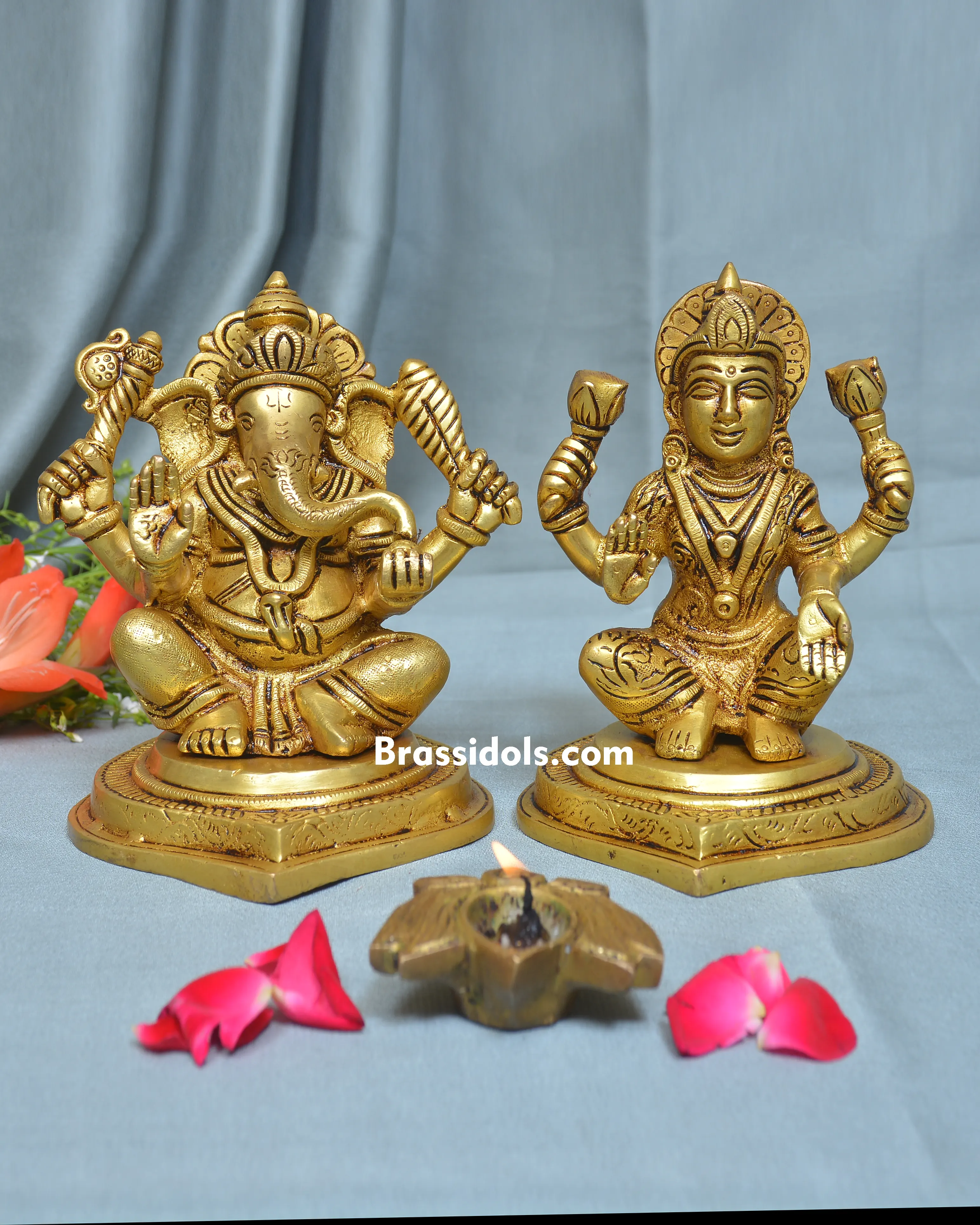 PAN BASE LAXMI GANESHBrass Idols