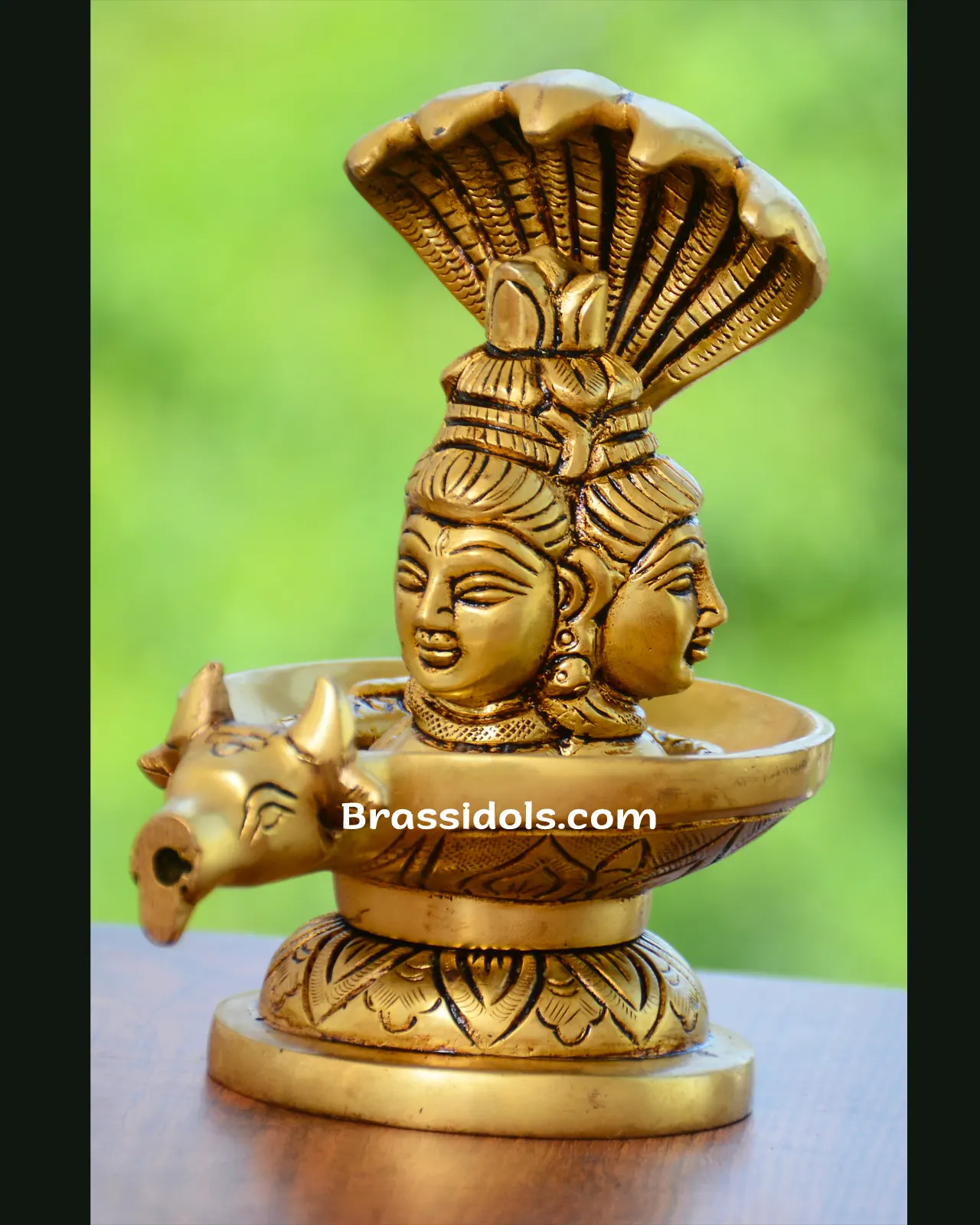 Shiva Face With Nandi Nagling Mukhi