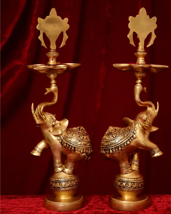 Shank Chakra Elephant Lamp - secondary