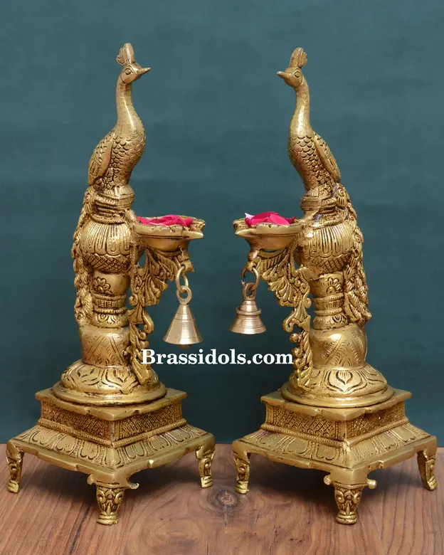 Choki Standing Peacock Divya - secondary