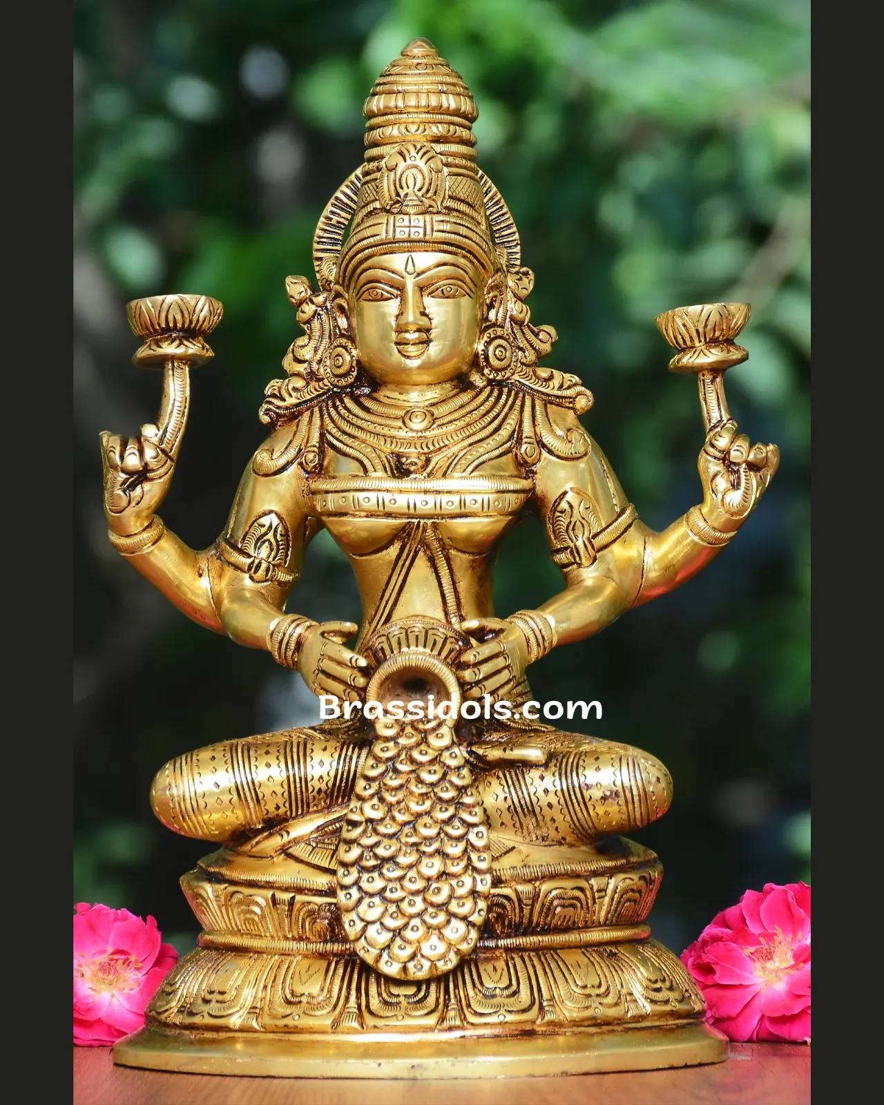 Brass Matka Laxmi Round Base (11 Inch)