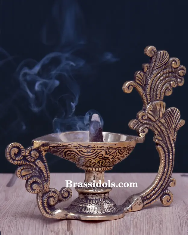 Aarti Diya With Handle - secondary