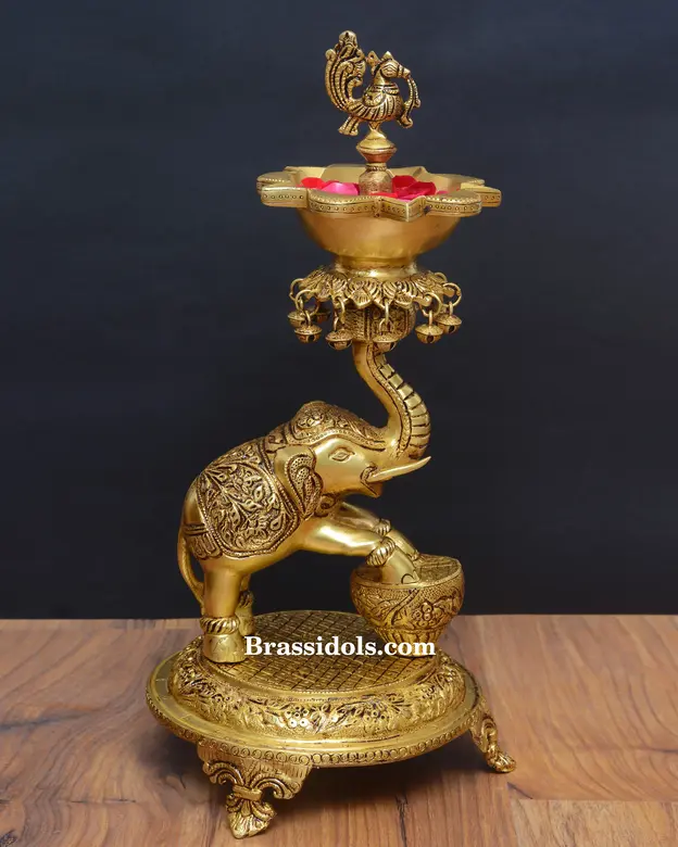 Elephant base with diya