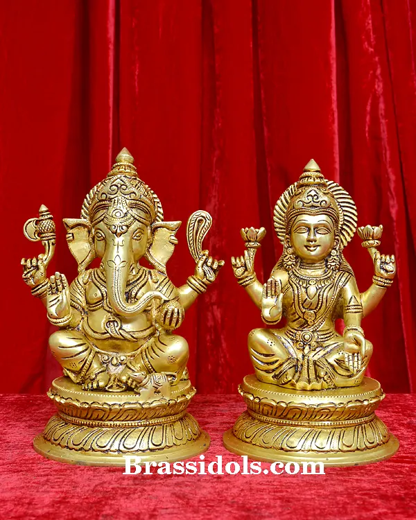 Lakshmi Ganesh Gol Base