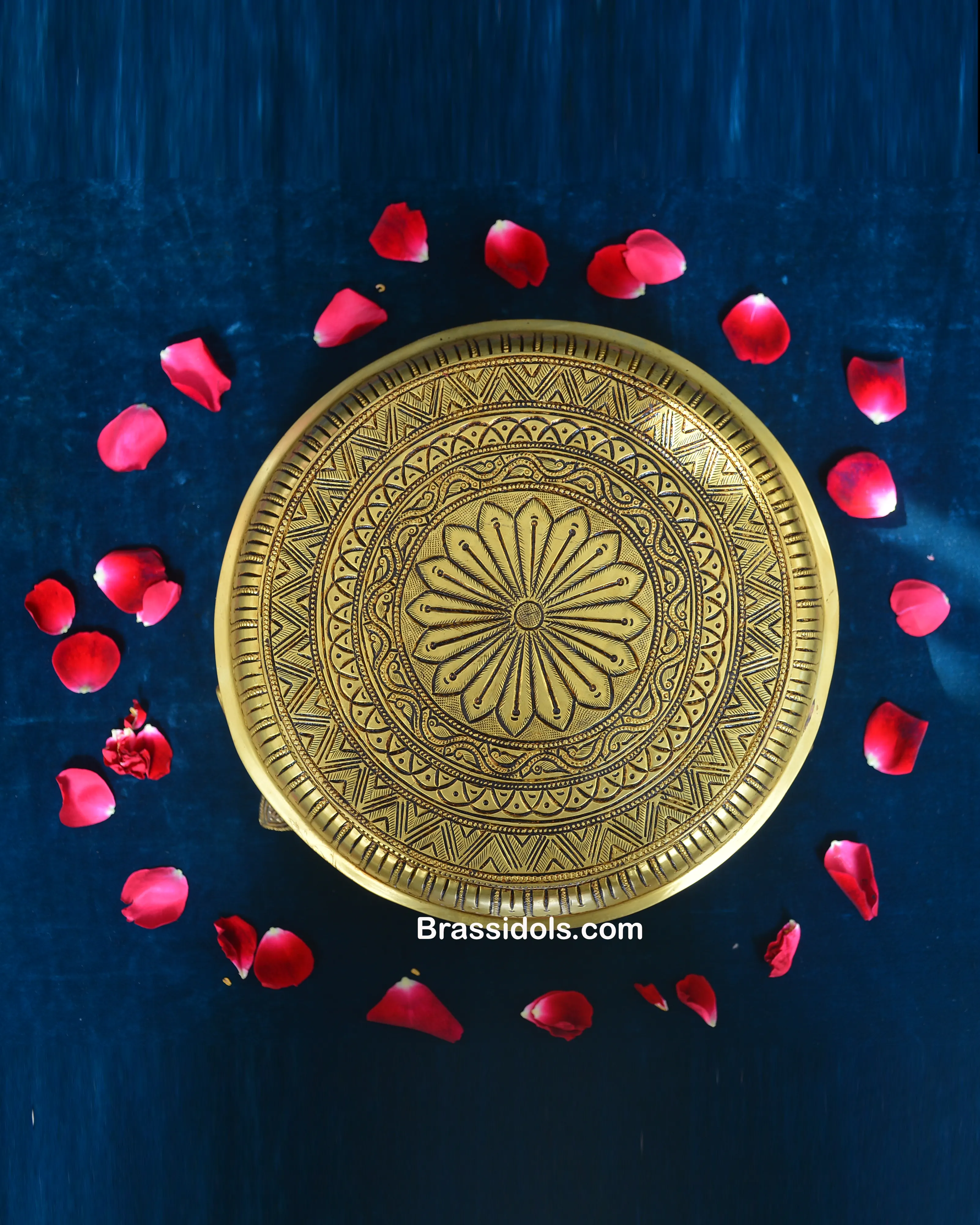 Brass 3 Leg Round Choki 4 Inches