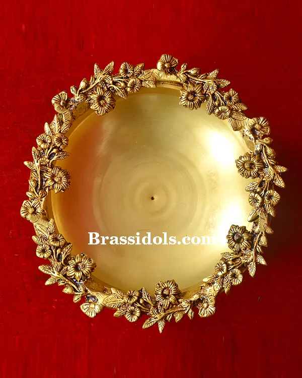 Urli with Blow - secondary