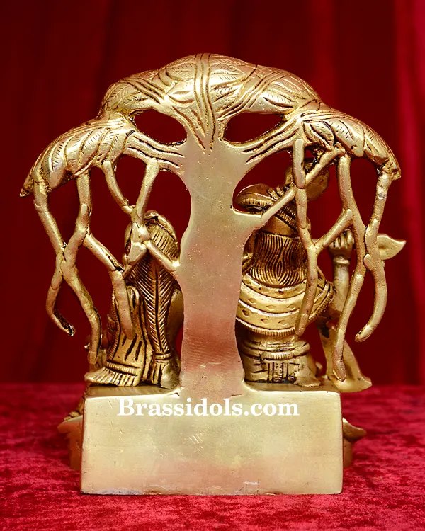 Sitting Tree R+K - secondary