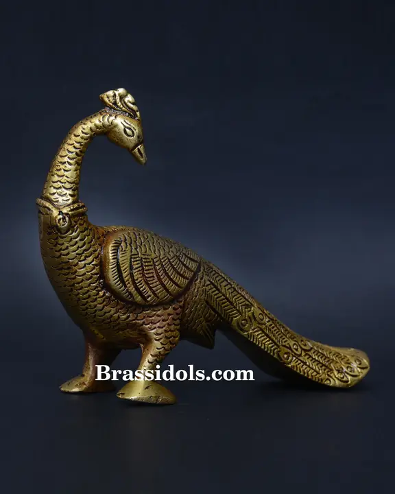 Sitting Pecoke - secondary