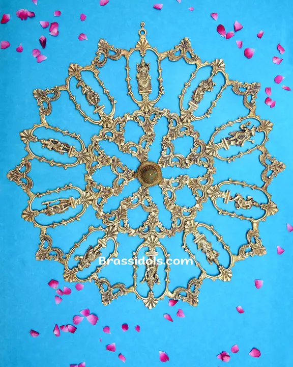 Hanging Round Dasavta