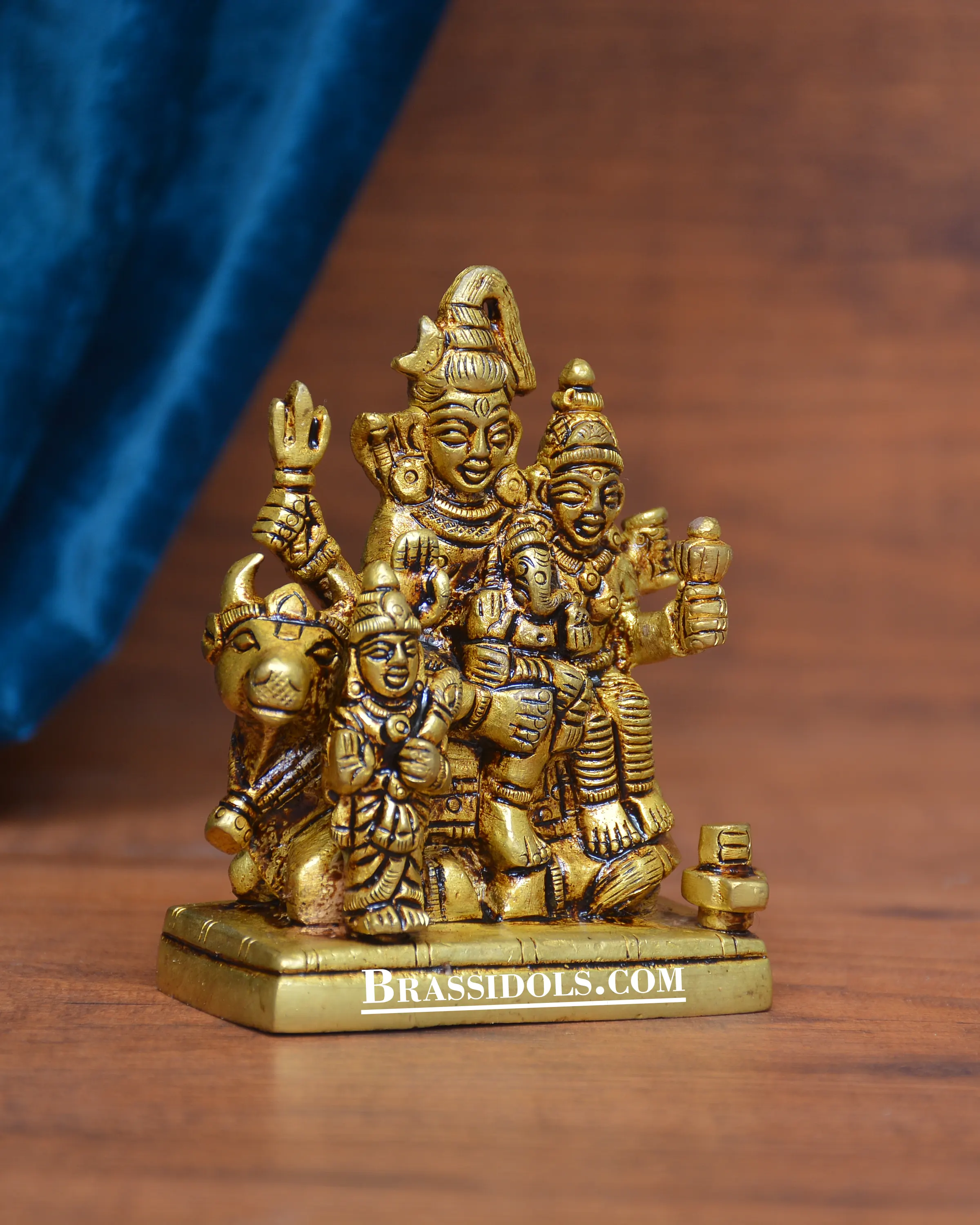 Brass Sitting Shiv Family 3.5 Inches - secondary