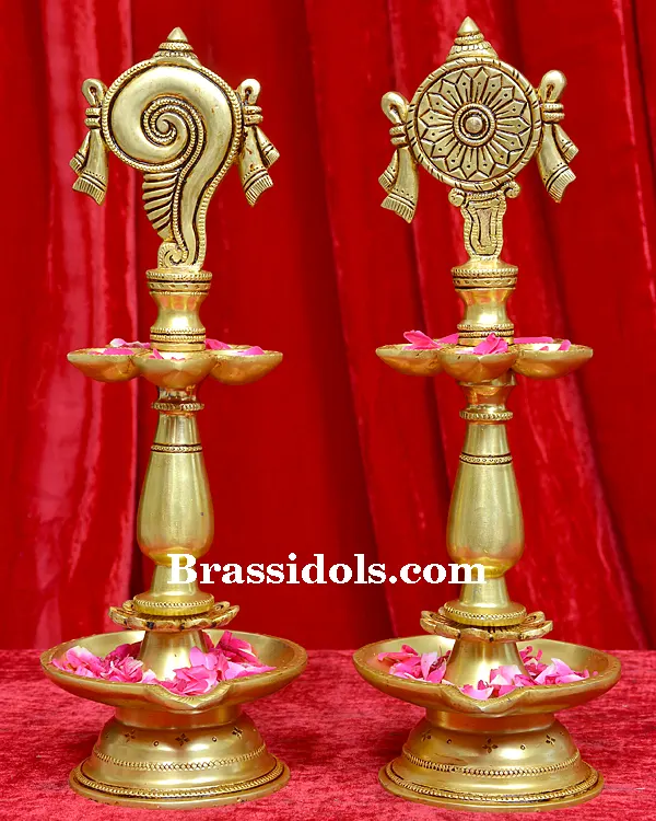 Shank Chakra With Diya