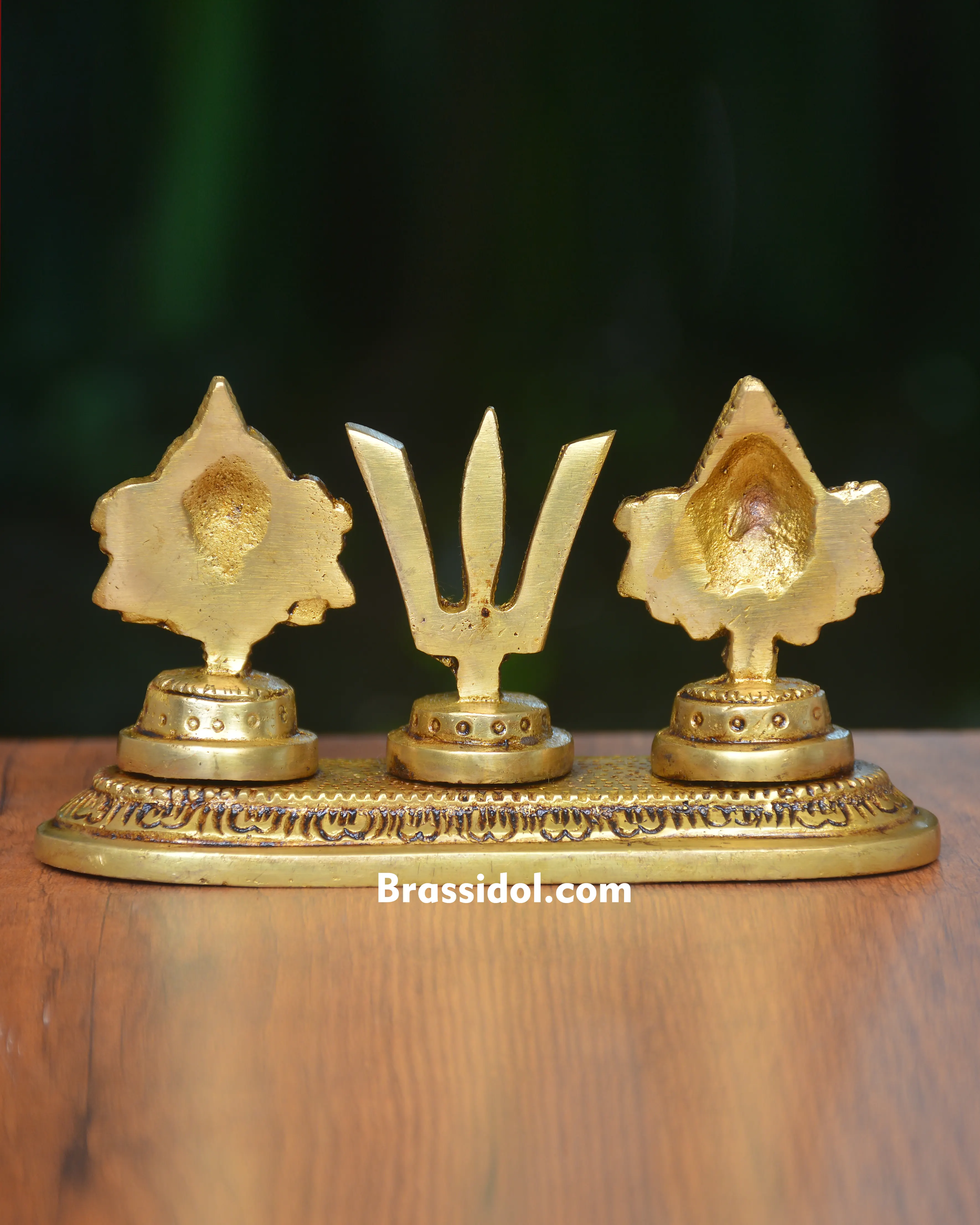 Shanku Chakra Namam Round Base Idol - 550 gm - secondary