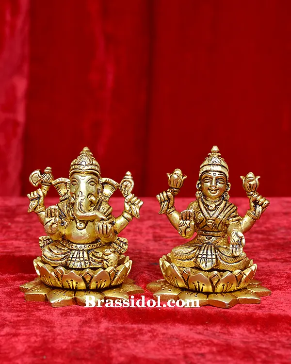 Lakshmi Ganesh With Kamal