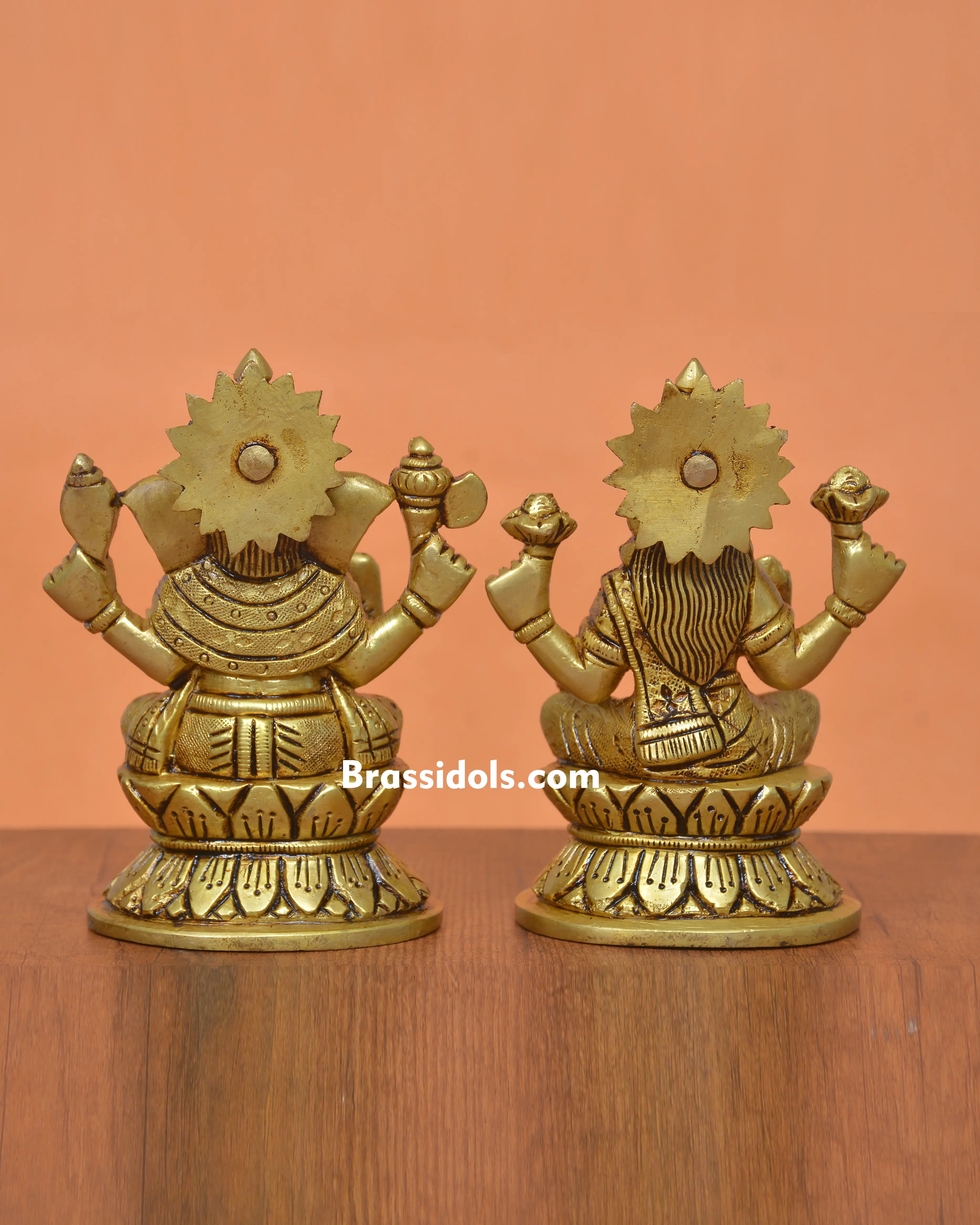 Oval Base Lakshmi Ganesh Idol - 2.00 kg - secondary