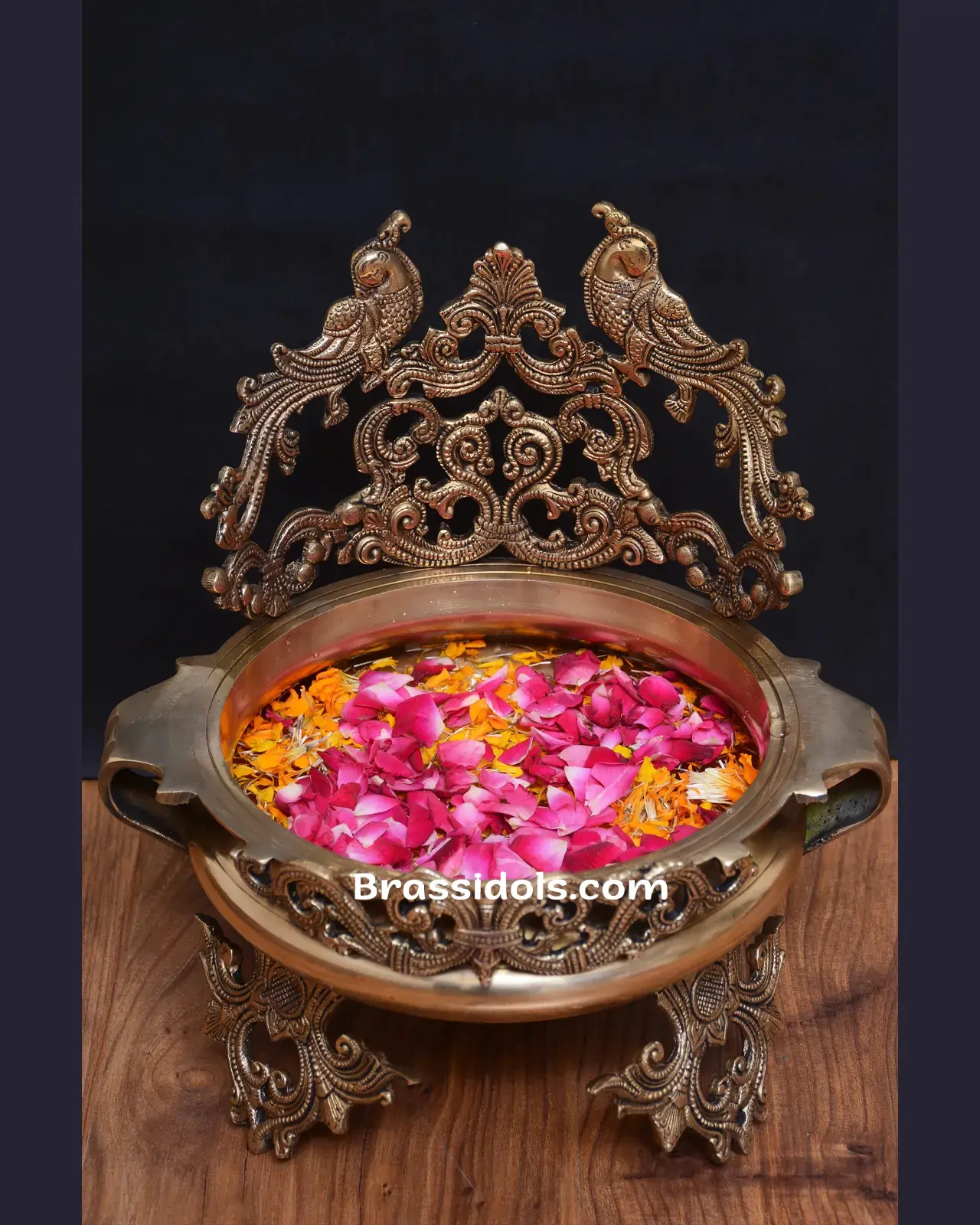 Brass Double More Urli