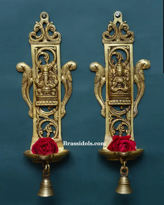 Wall Hanging L+G with bell