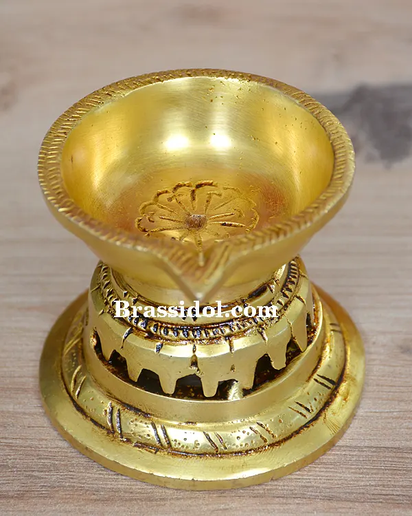 Kuber With Diya Round Base - secondary