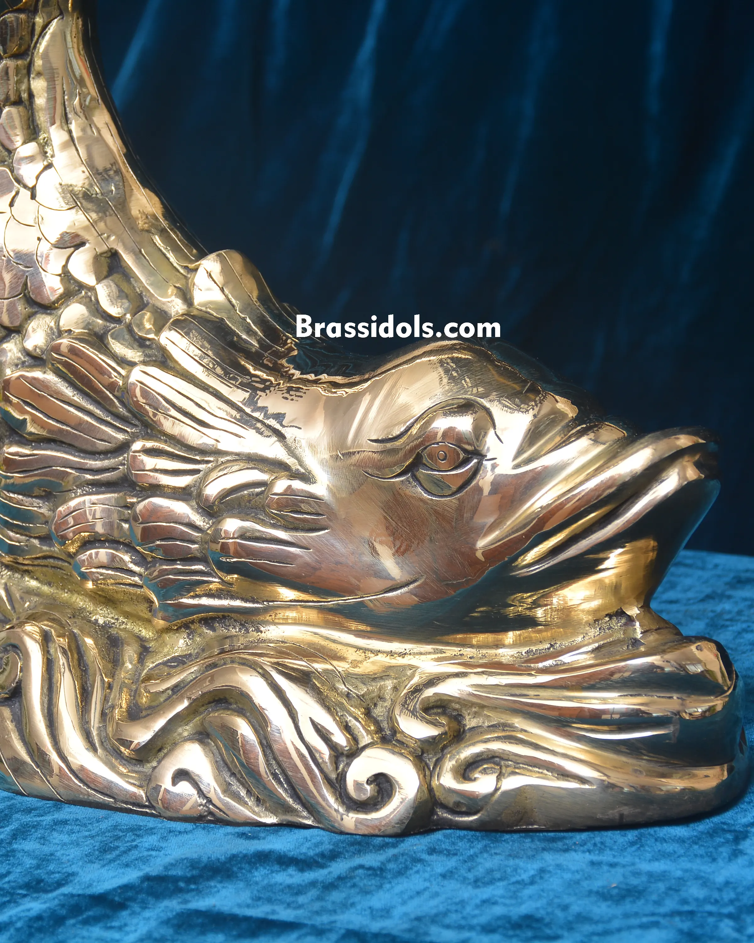 FISH DESIGN JAALI STOOL WITH GHUNGHROO - secondary