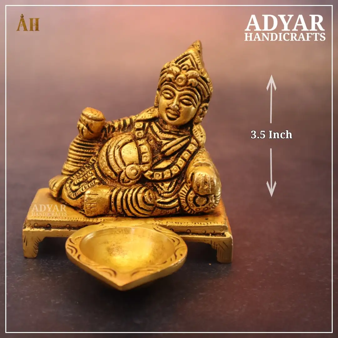 Kuberan with vilakku brass idol