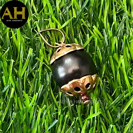 KARUNGALI PENDANT 20MM