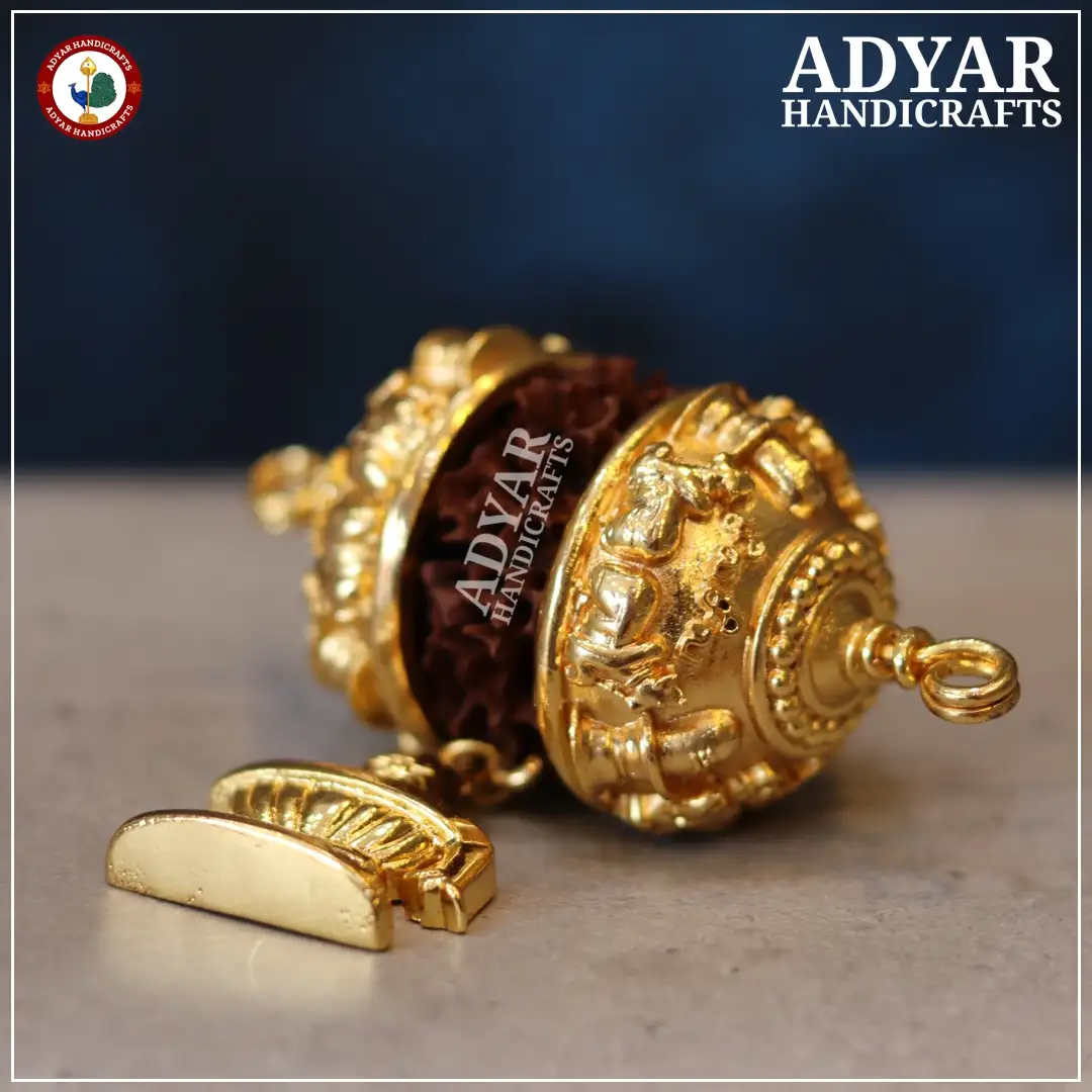 5 Face Rudraksham With Shivalingam pendent - image 3