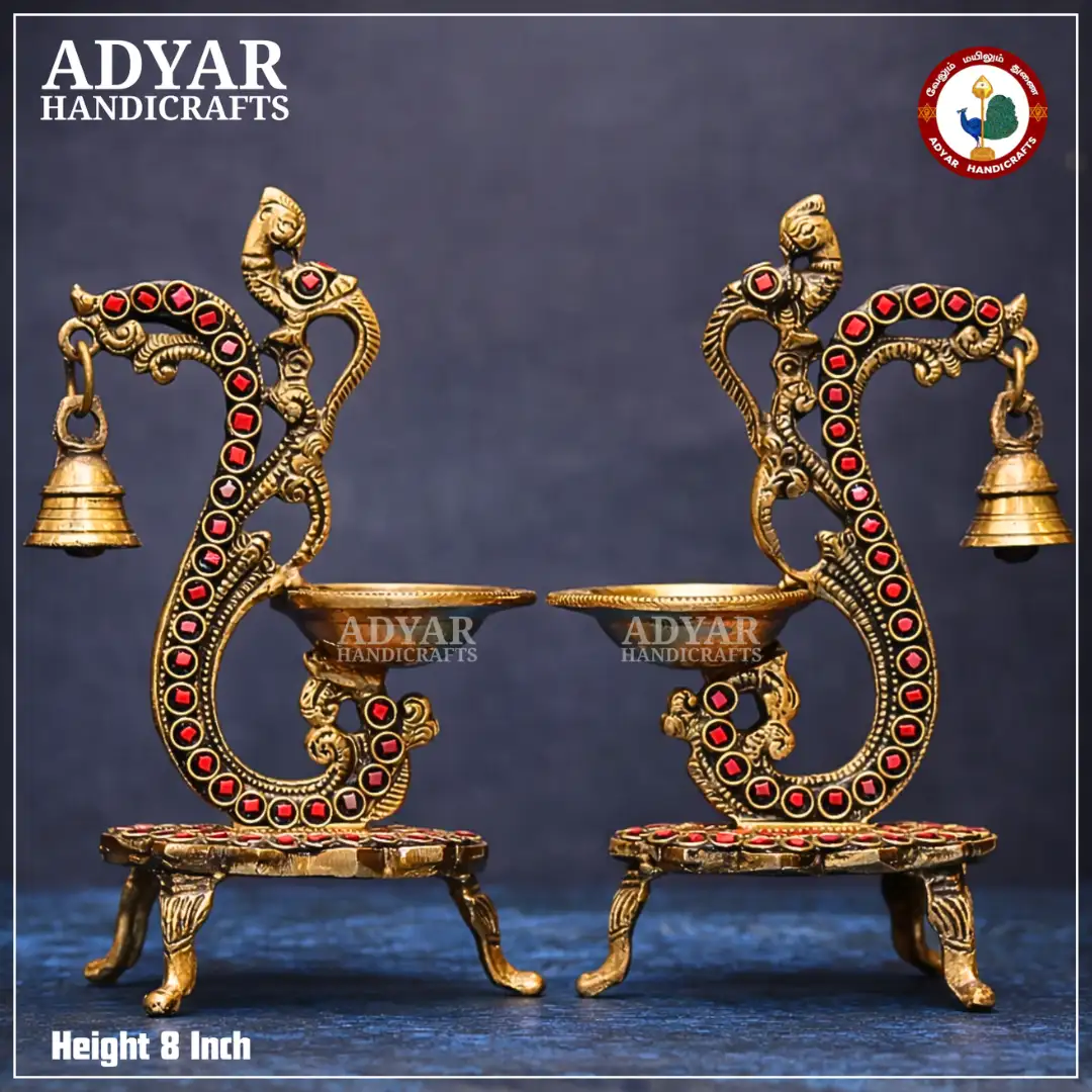 Vilakku Pair (Stone)