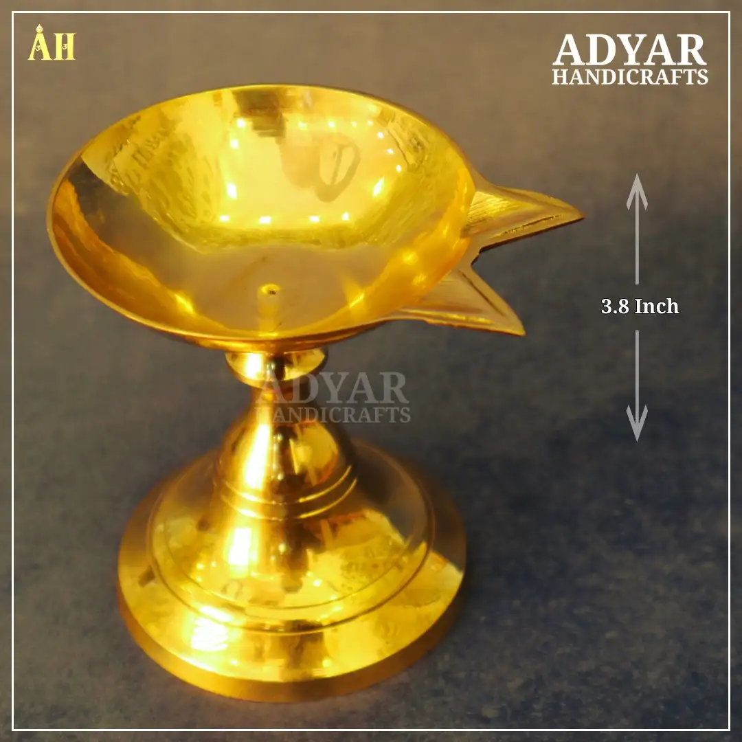 3.8 inch irandu mugam brass vilakku