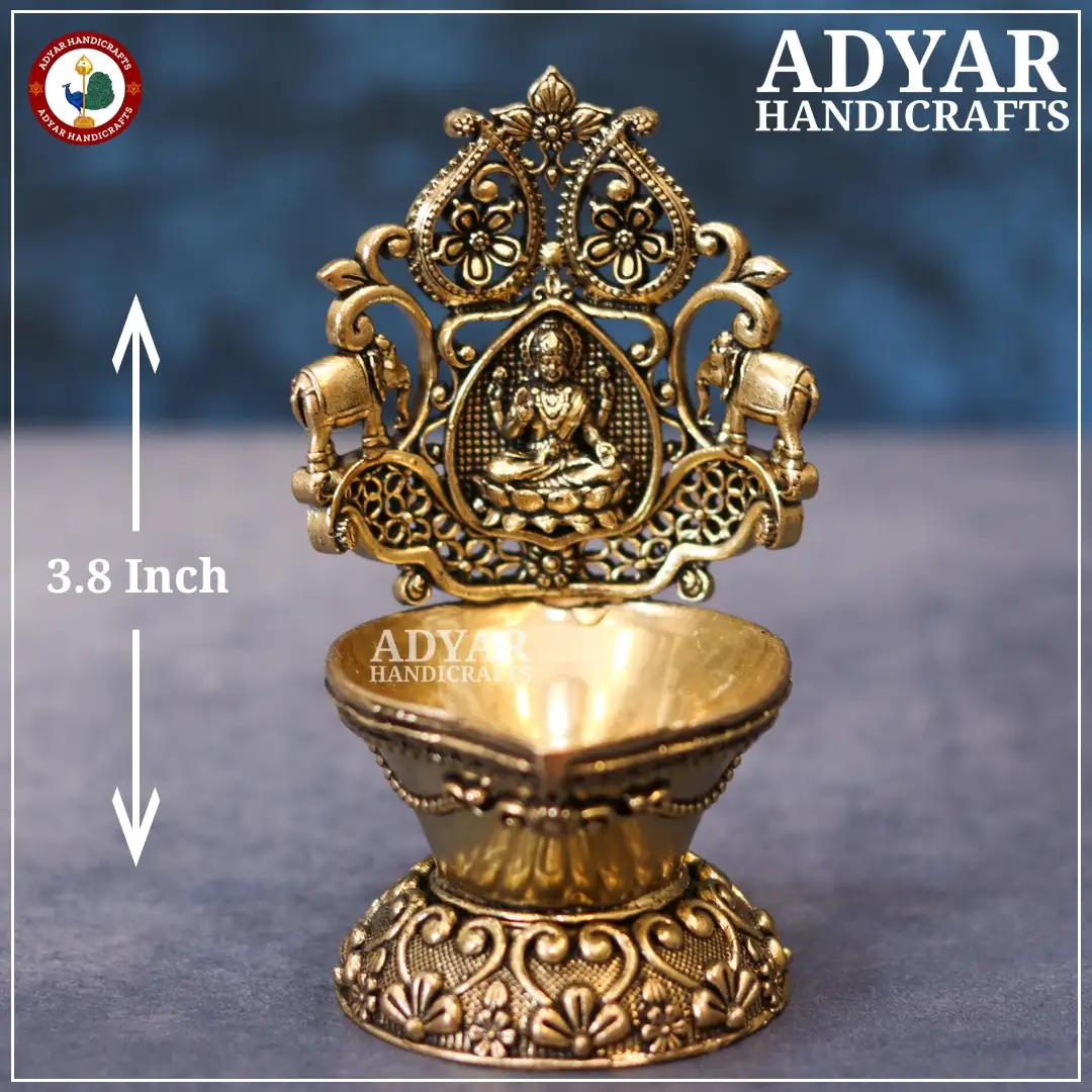 Lakshmi Vilakku ( Lite Weight Model )