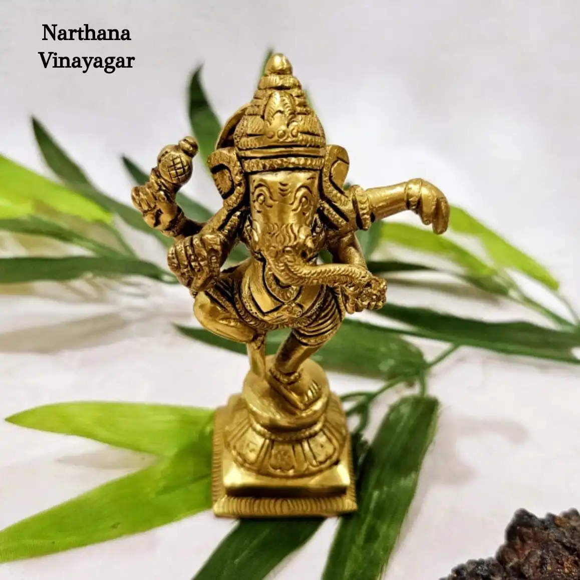 Narthana Ganapathi
Brass Antique Finish
God Vinayagar / Ganesha Sculpture