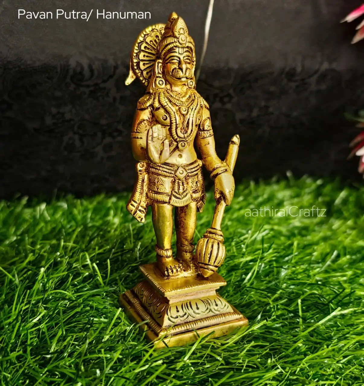 Pavan Putra / Hanuman Statue
Brass Antique Finish