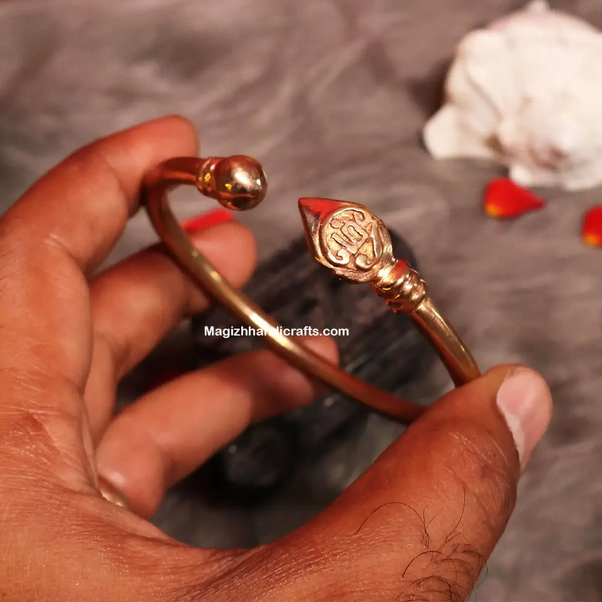 Om Vel and Ball Aimpon Kaappu