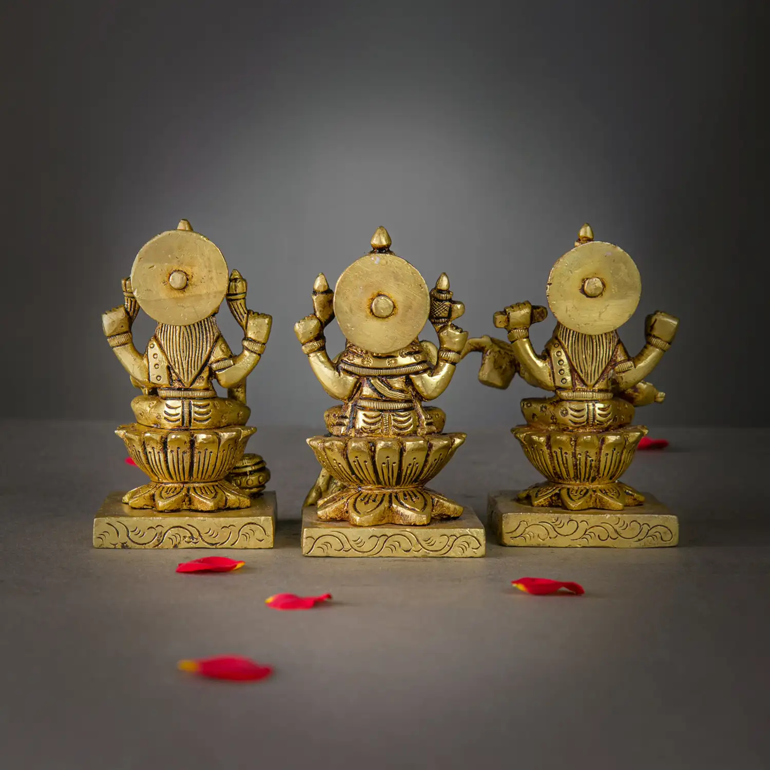 4 inches brass Laskhmi Ganesha Saraswathi idol Lotus and square base - image 4