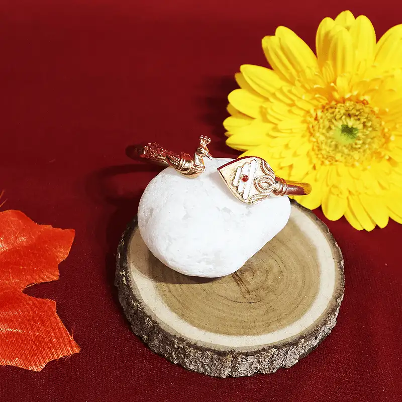 Vel Mayil Impon Kaappu