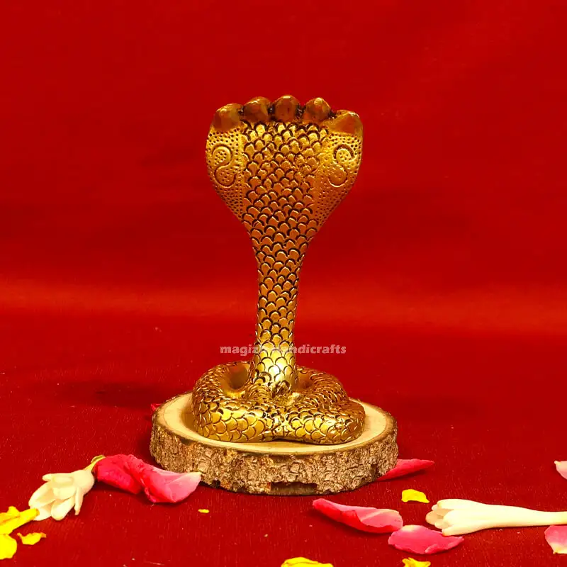 Brass 5 head Snake idol - 4 inches - image 4
