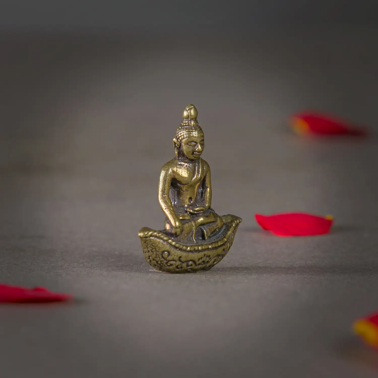 1 inch Brass miniature Boat Petam Budha  idol - image 2