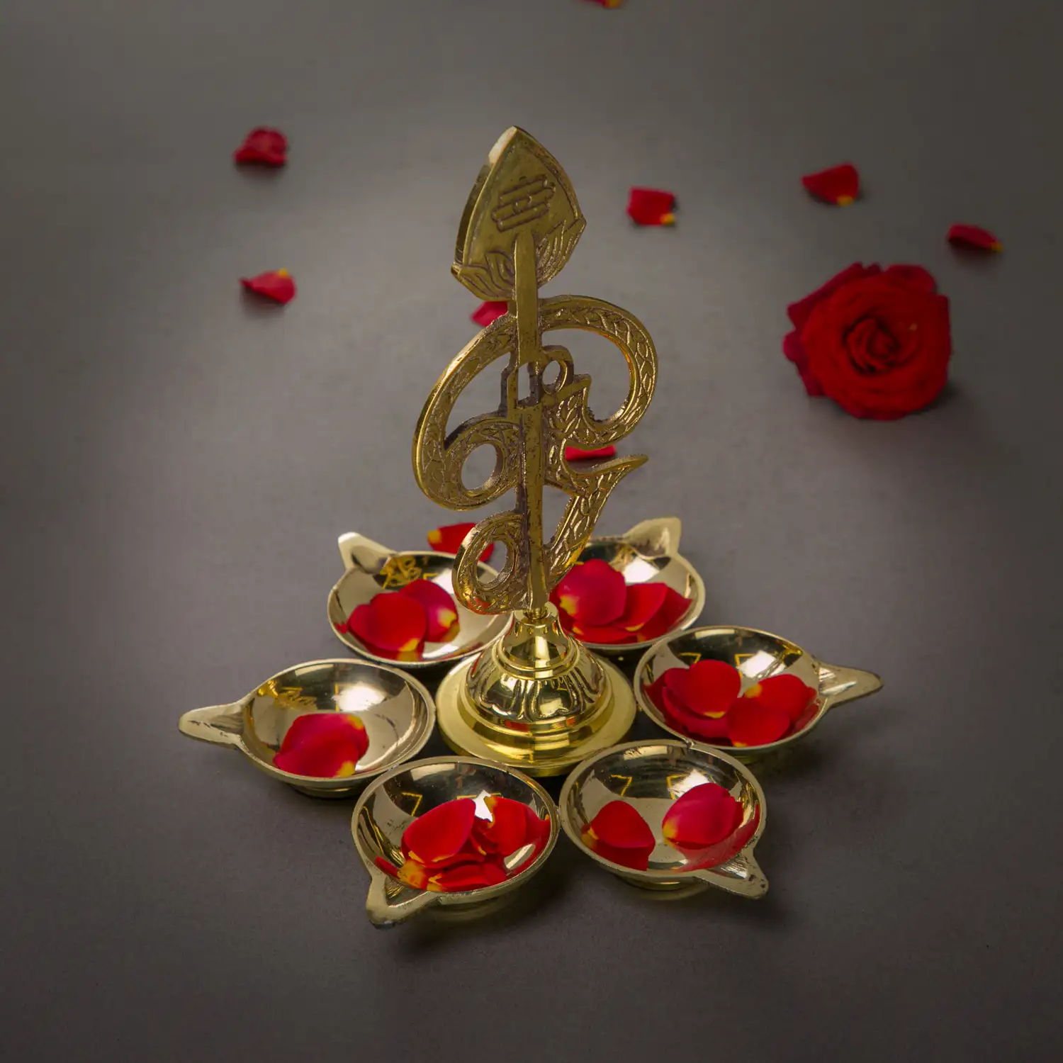 7 inches Brass Om Vel Arumuga Vilakku - image 4