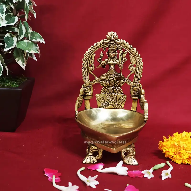 7 inches Brass Kamakshmi Amman Modern Lamp SC