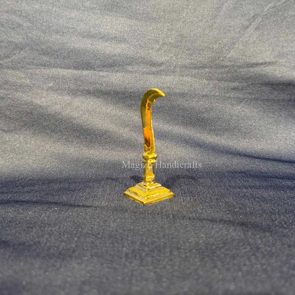 Brass Aruva - Knife - 3 inches - secondary