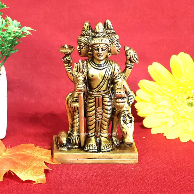 4.5 inches Brass Dattatreya idol SC
