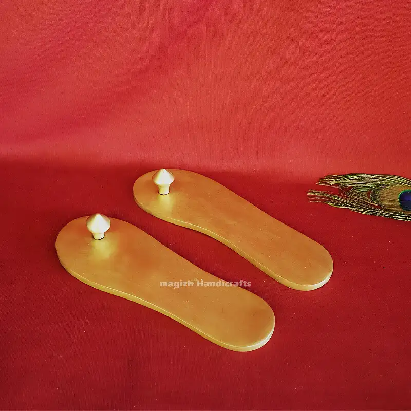 8.5 inches Brass Charan Khadau Paduka SC