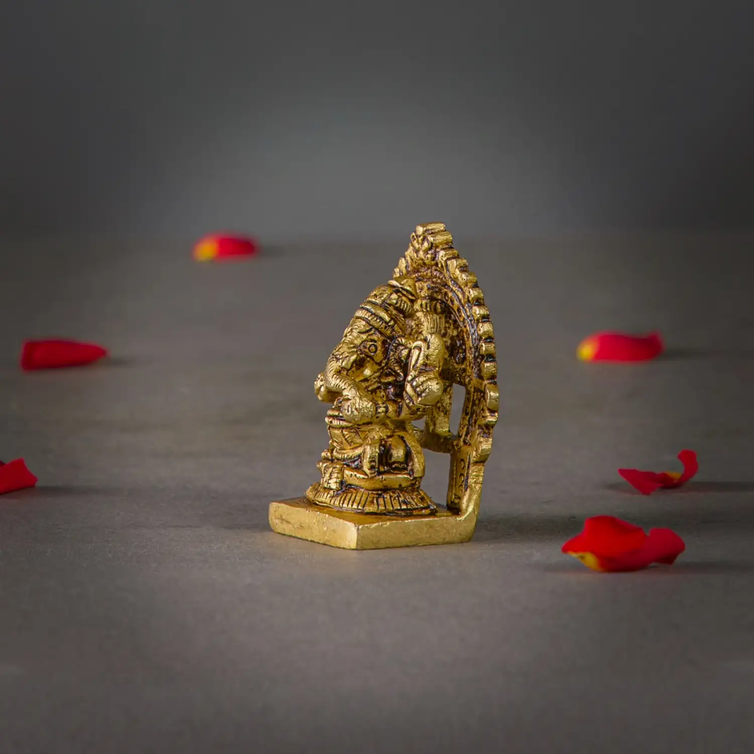 2 inches brass Ganesha with thiruvachi dol - image 3
