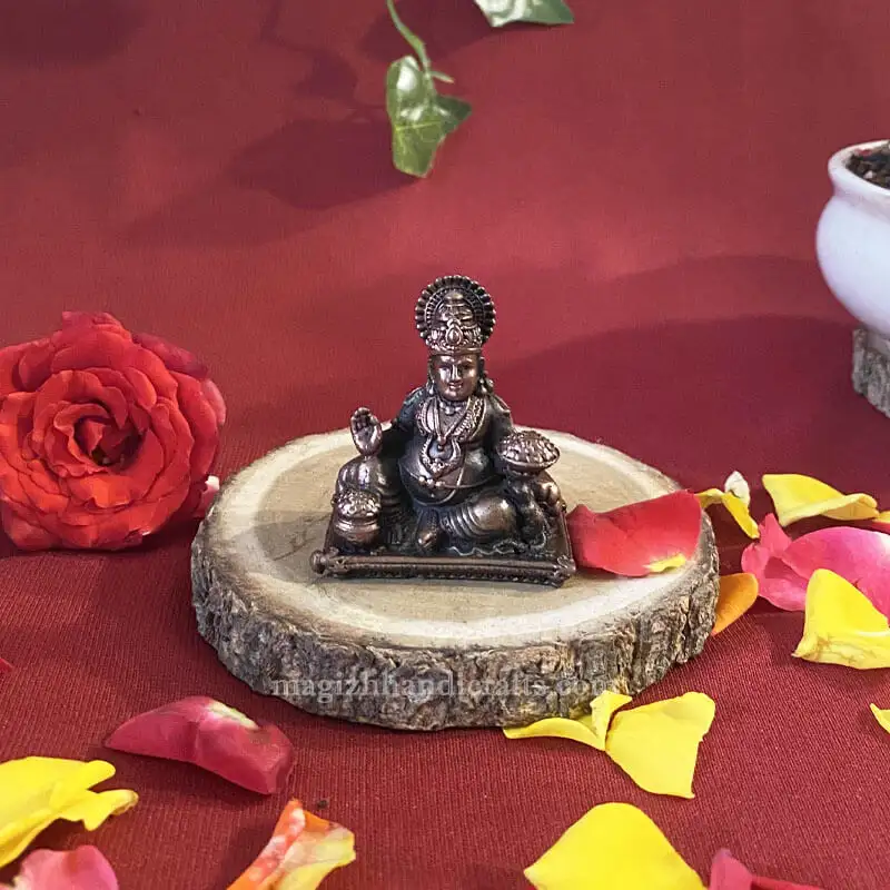 2 inches Copper Raja Kuberar idol