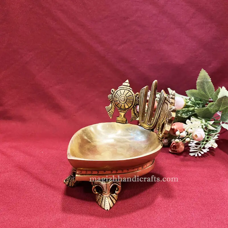 Small Brass Sangu Chakra Namam lamp - SC - image 3