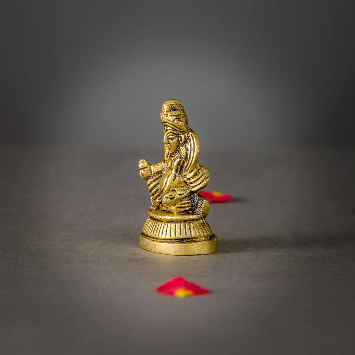 2 inches brass kuberar idol - image 3