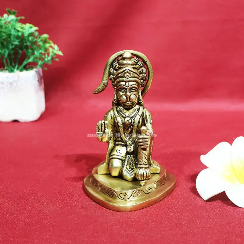 4.5 inches Brass Sitting Hanuman Idol triangle peedam SC