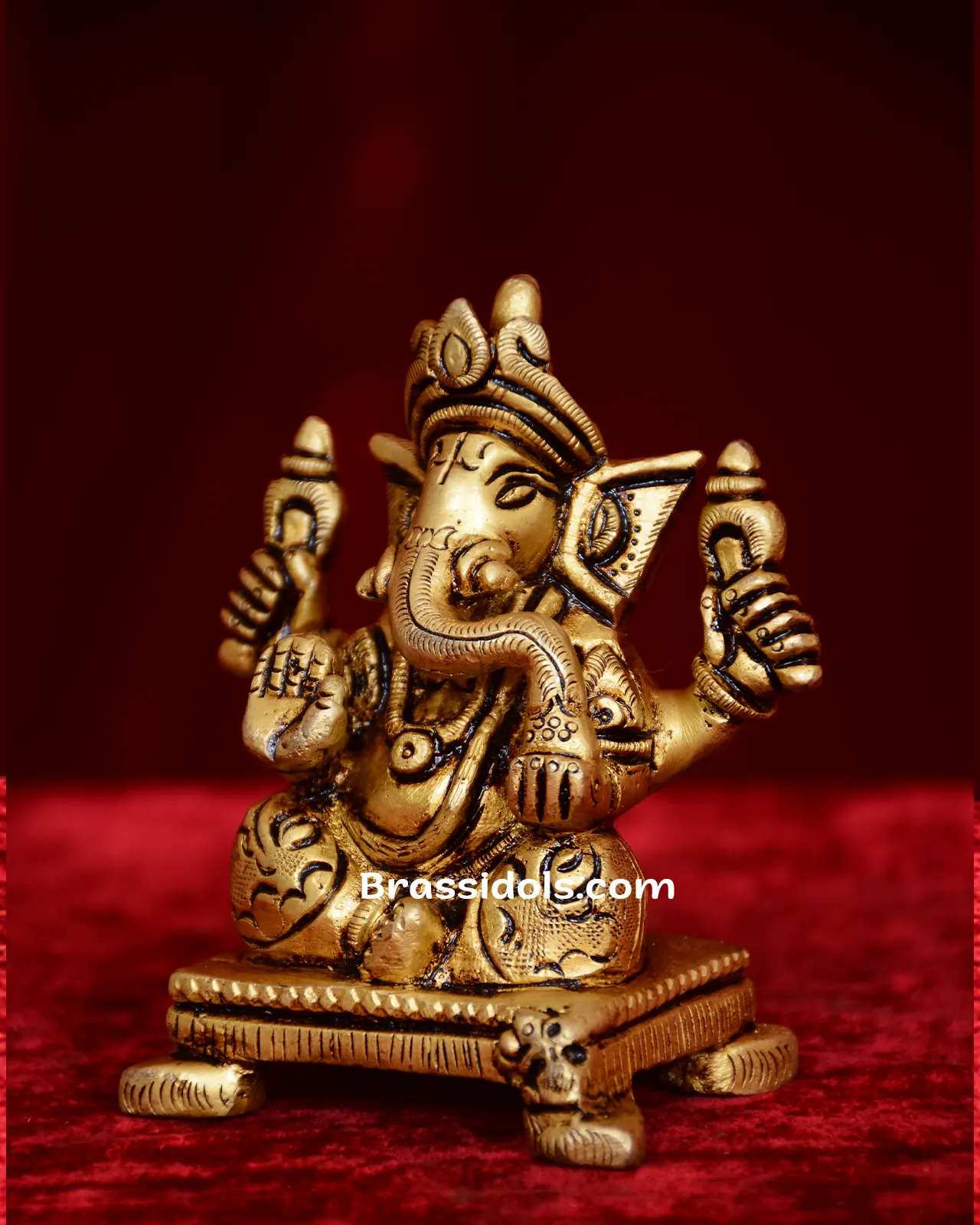 Brass Choki Ganesh idol - 3 inches - image 3