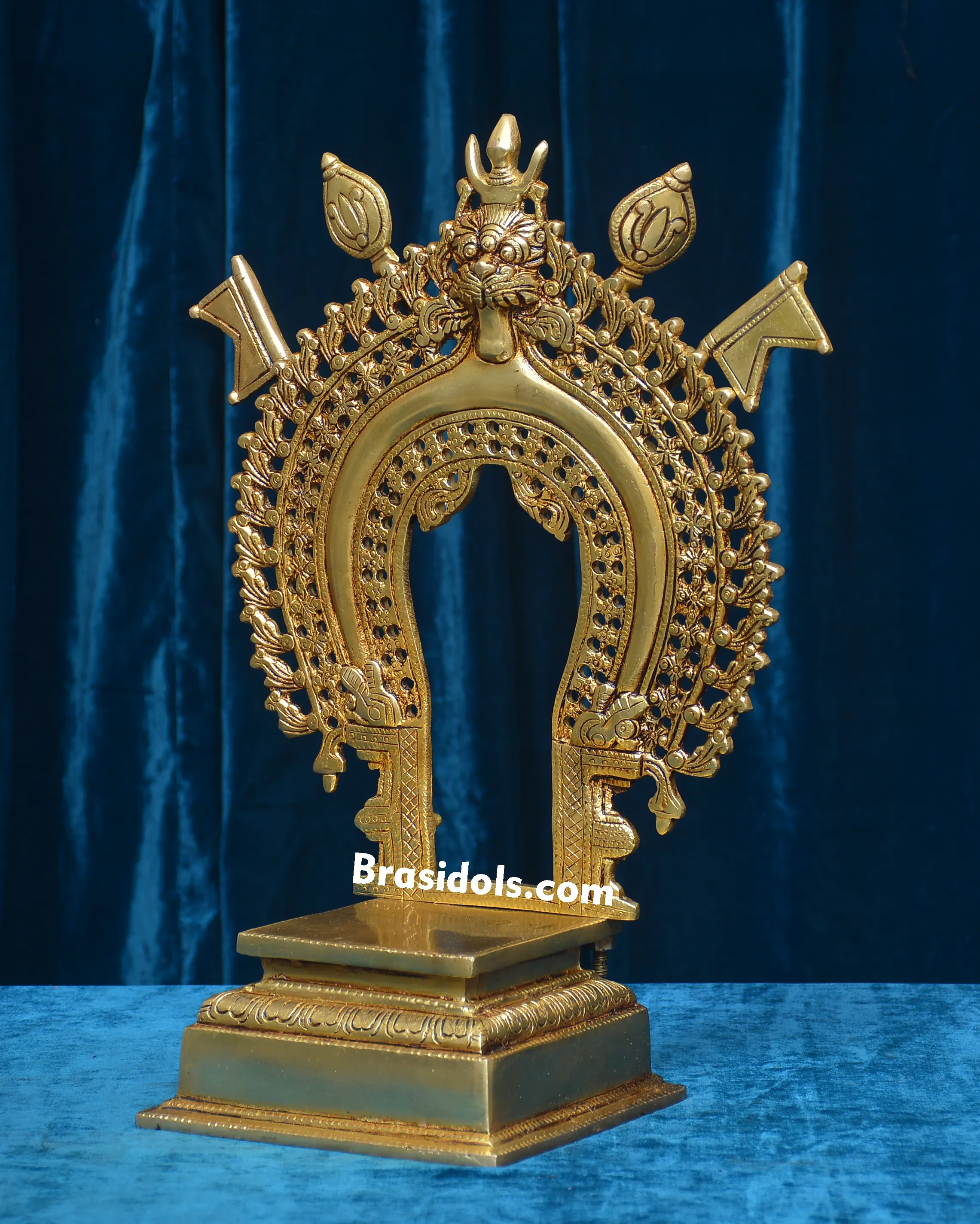 FRAME SINGHASAN WITH FLAGS - image 4